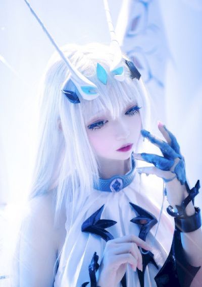 善良的女秘书免费