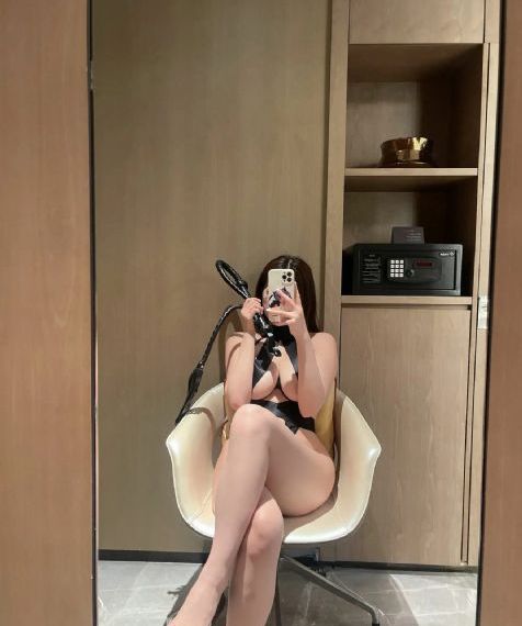 新任女教师在线