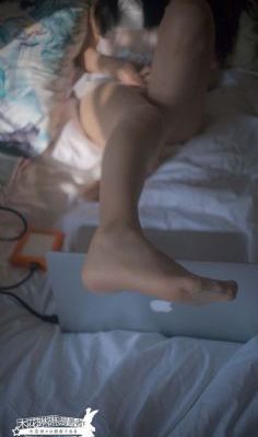 两女一杯电影