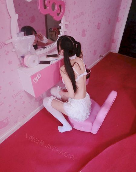 老师扒下内裤让我爽了一夜视频