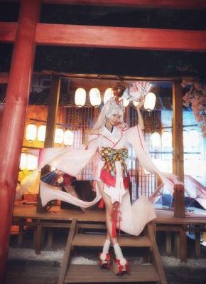 故意短裙公车被强好爽电影