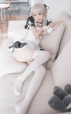 裙子底下的怪兽第二季免费观看